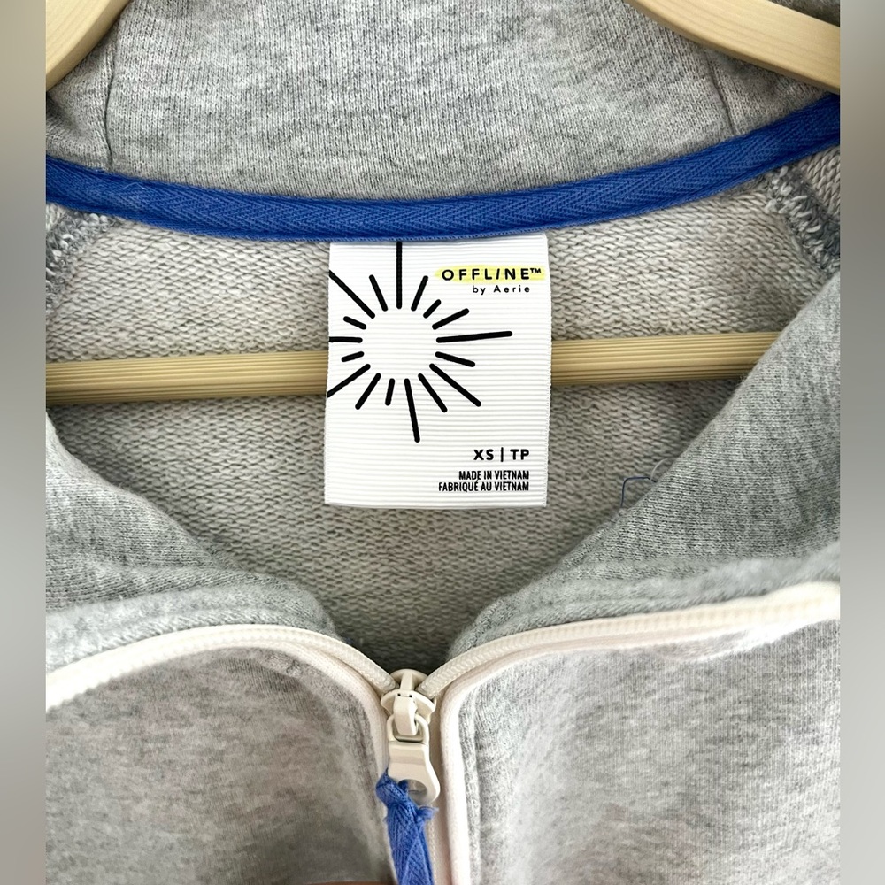 Aerie Offline Grey Hoodie Size XS - Picture 2 of 2